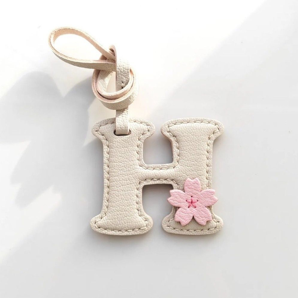 Creative High Quality Genuine  - Monogram Keychain Leather avaliação e preço