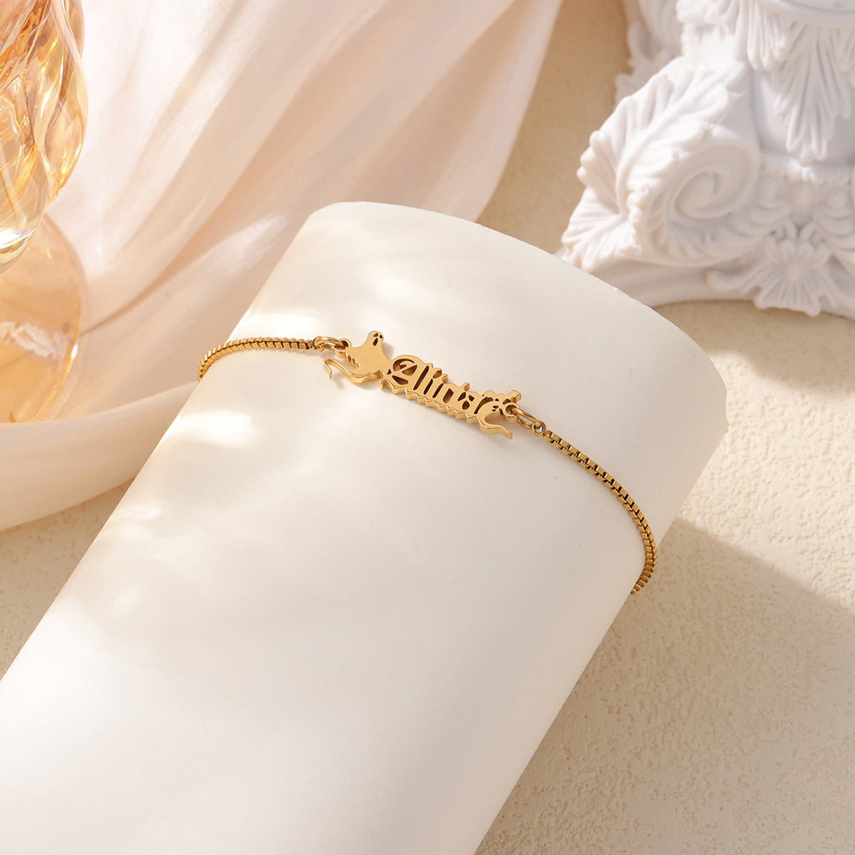Custom Name Bracelet For Women - Personalized Name Box avaliação e preço