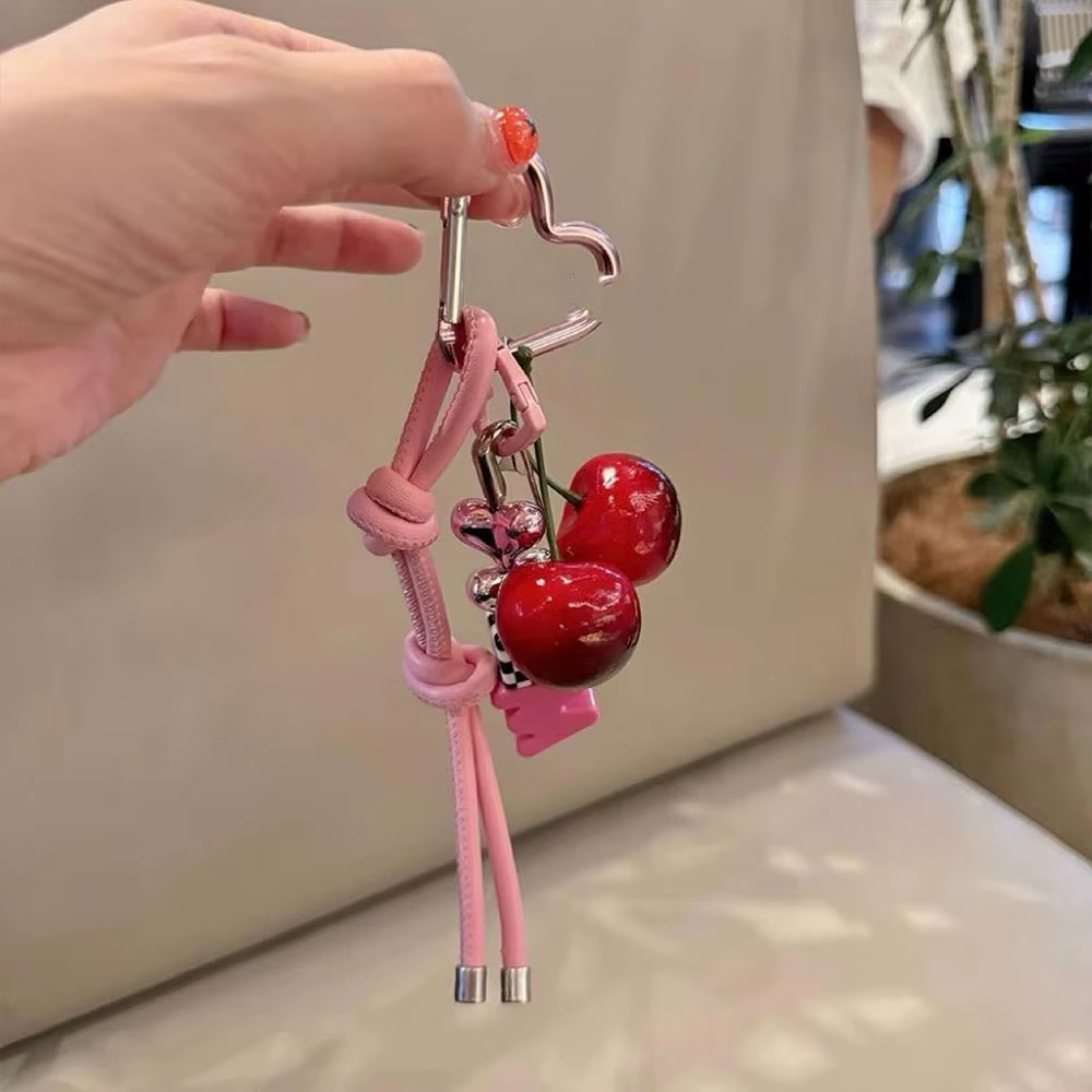 Y2k Cute Cherry Alphabet PU Le - Monogram Keychain Leather avaliação e preço