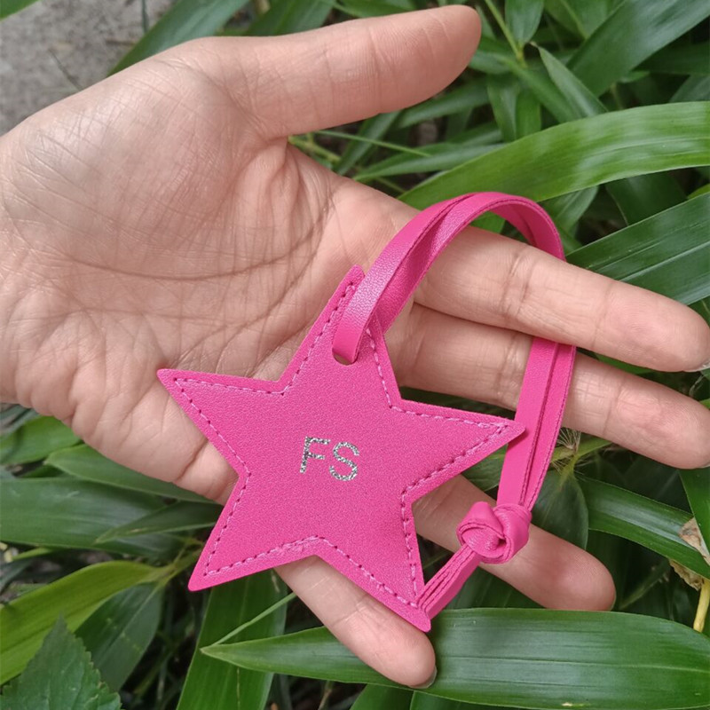 1PCS Free initials five pointe - Monogram Keychain Leather avaliação e preço