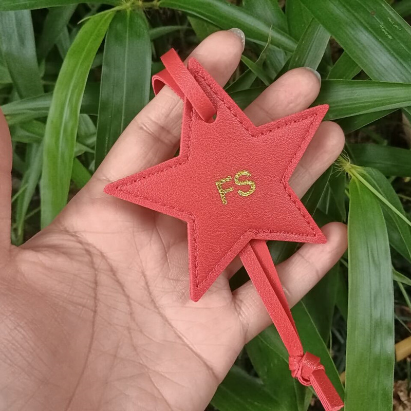 1PCS Free initials five pointe - Monogram Keychain Leather avaliação e preço