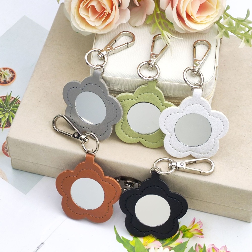 Flower Petal Shaped Mirror Bag - Initial Ring Custom avaliação e preço